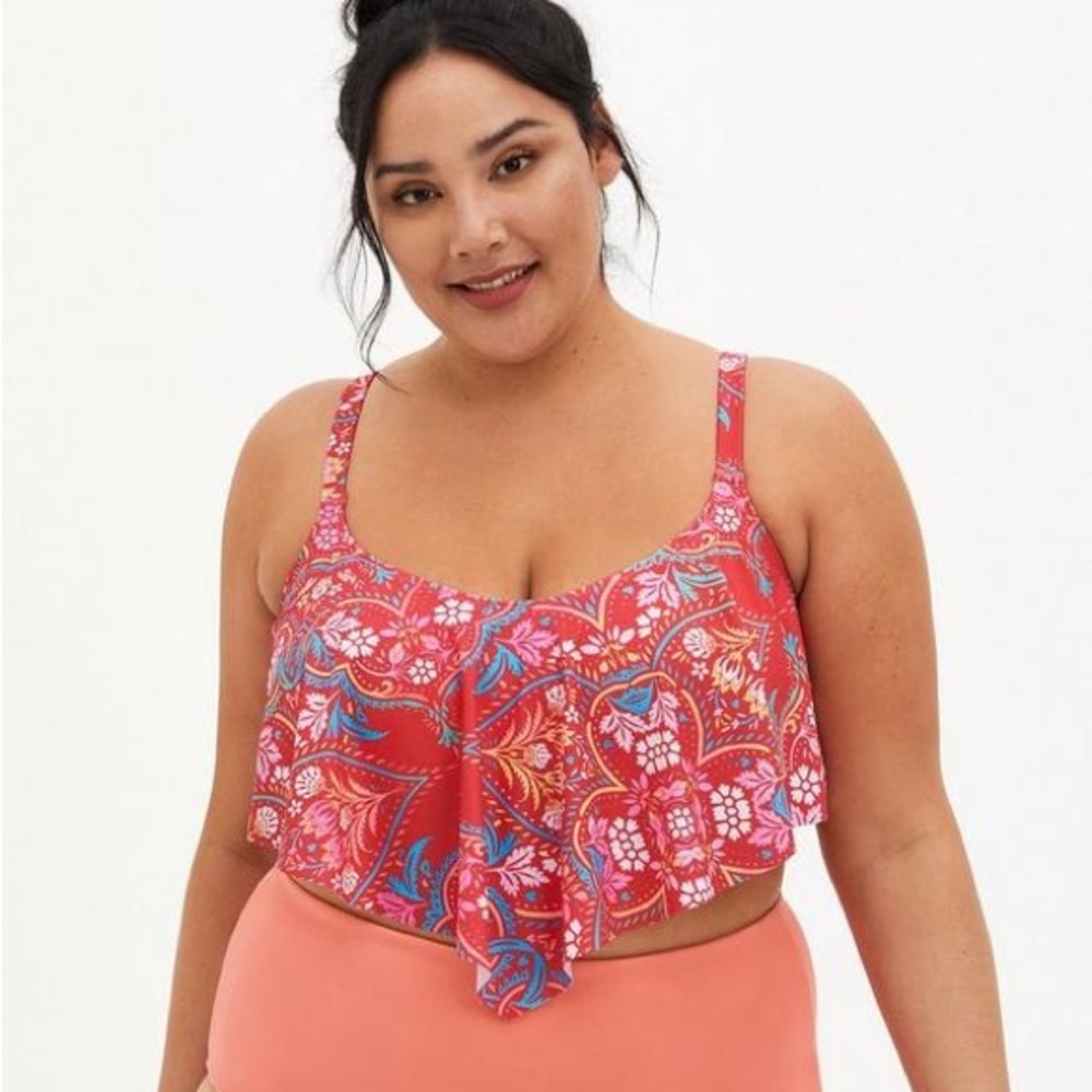 Torrid Pink Medallion Wireless V Flounce Bikini Swim Top Size 6X NWT $59